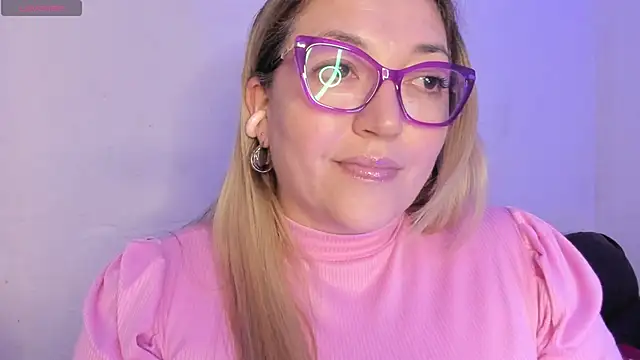 Naty_Mature_ Adlı Modelin Web Kamerası Şovu