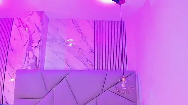 Tatihornyy's Live XXX Chat