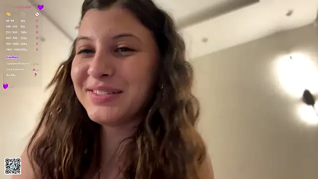LouiseChavez's Live XXX Chat