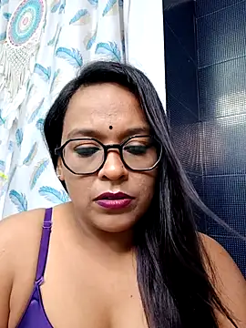 hornyrosy321 live XXX chat