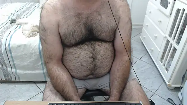 XXX chat uživo modela MysterBearMG