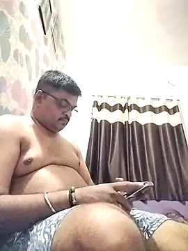 Desi_Lodo_Gujju_Boy 网络视讯表演