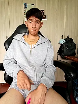 heyy_noah11 现场XXX聊天