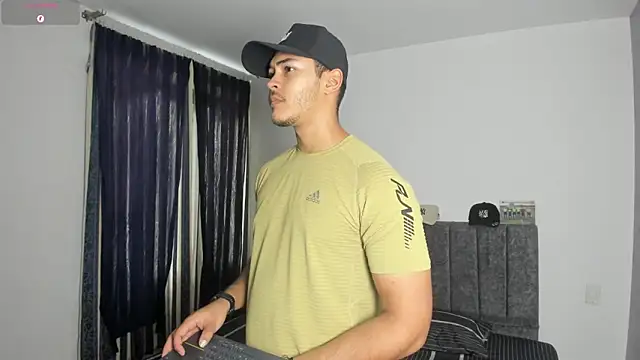 Iamdylan777's Live XXX Chat
