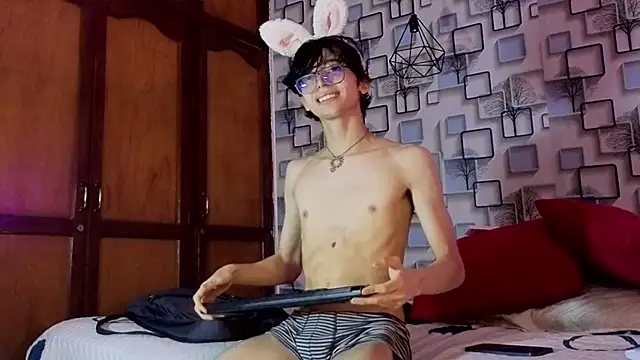 Онлайн чат XXX Twink_Sebas7