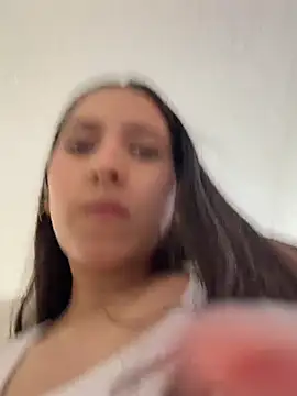 Živý XXX chat LittleDoll___