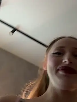 دردشة GraceSecrettt الجنسية المباشرة
