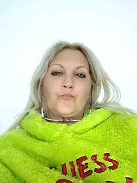 Divineblond Live XXX Chat