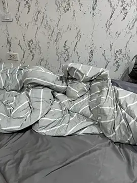 Ponthipn Live XXX chat
