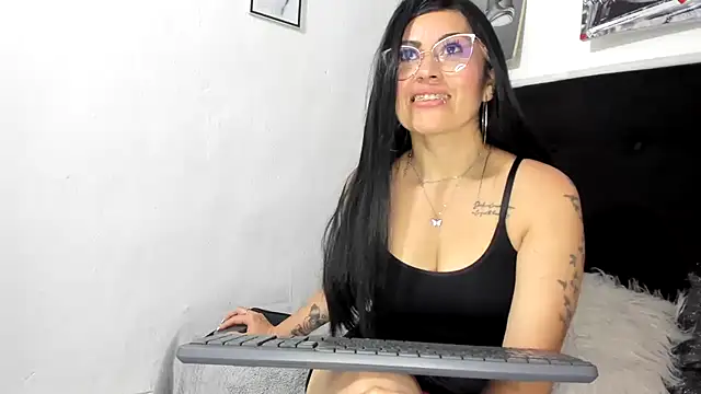 Tania_matureのライブXXXチャット