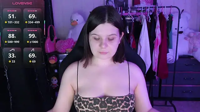AmyVibess live XXX chat