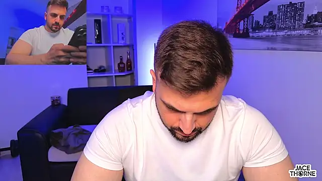 Jace_Thorne Adlı Modelin Canlı XXX Sohbeti