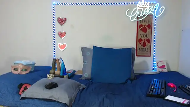 loquitaqueen011 webcam show