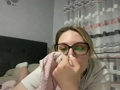 NikexPretty live XXX chat