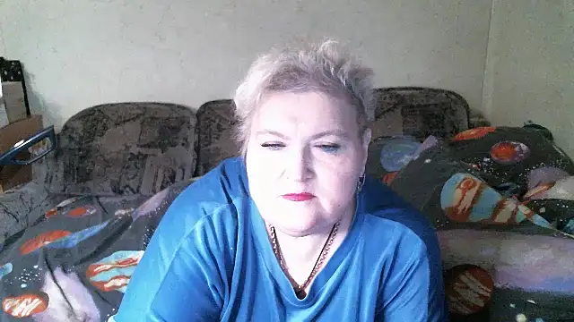 Lana555 Adlı Modelin Canlı XXX Sohbeti
