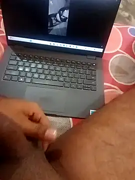 Show modela fuckathome23 na web-kameri