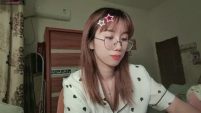 Lili_666 现场XXX聊天