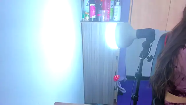 Živý XXX chat Luna_Analya