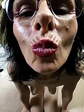 chillimonia's Live XXX Chat