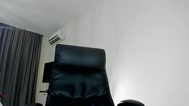 Findom_guyのライブXXXチャット
