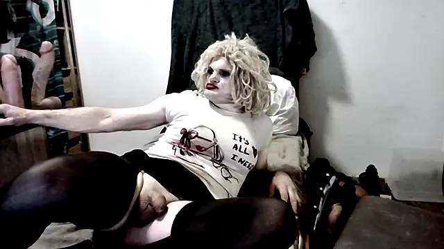 TsMe777@xh Webcam Show