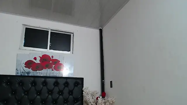 pinky_f00x – Naživo XXX chat