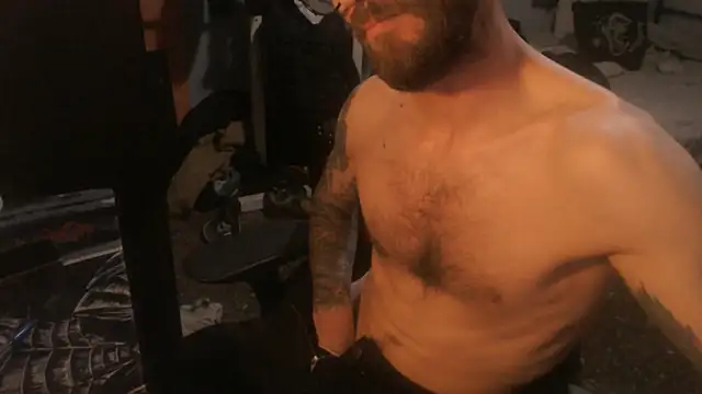 SexxxyLouis 在線直播表演