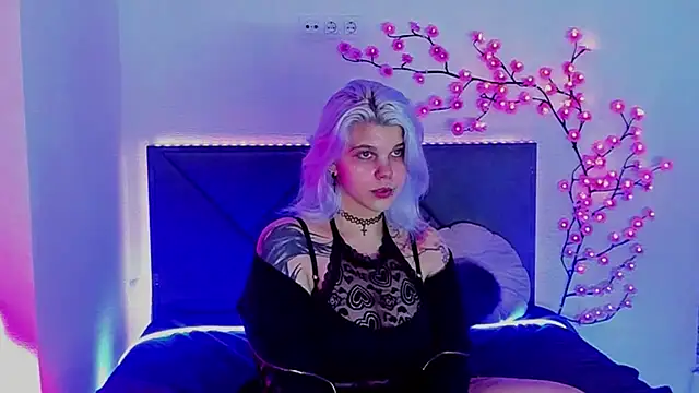 JoannLowe Chat XXX live