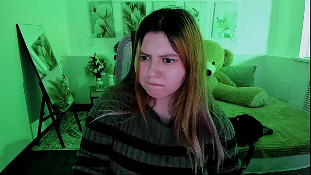DiaAngell Adlı Modelin Canlı XXX Sohbeti