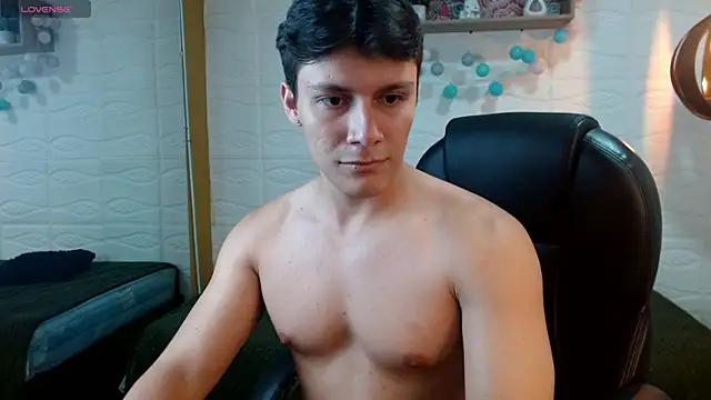 Zayn_clausen Show in webcam