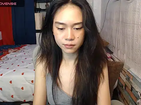sweetmimi18 即時 XXX 聊天