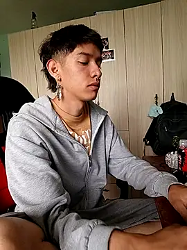 Chat XXX Live heyy_noah11