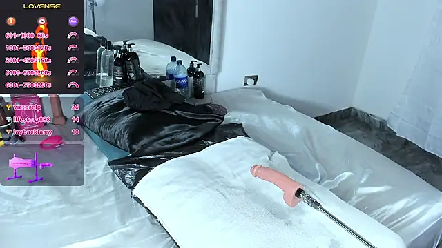 Benjamin_Buster: απευθείας συνομιλία ΧΧΧ