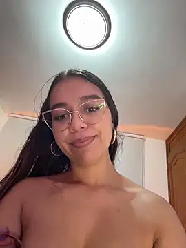 Andrea-Queen Live XXX-Chat