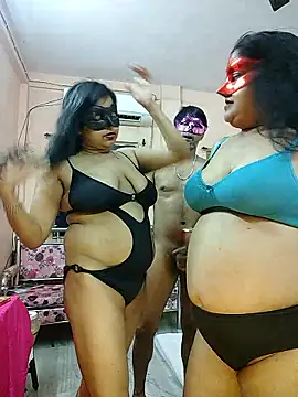 Naughty_Kayra Show Webcam