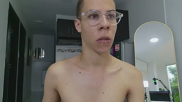 grey___27 Chat XXX live