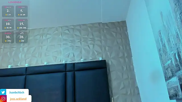 JossAckland live XXX chat