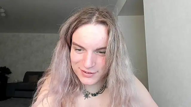 Show modela milliKira006 na web-kameri