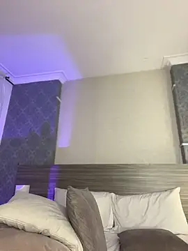 MiilaBlake's Webcam Show