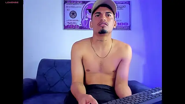 Ares_DAMM élő XXX-chatje