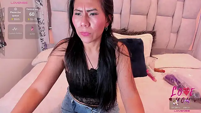 Živý XXX chat Keyla_Brunette_