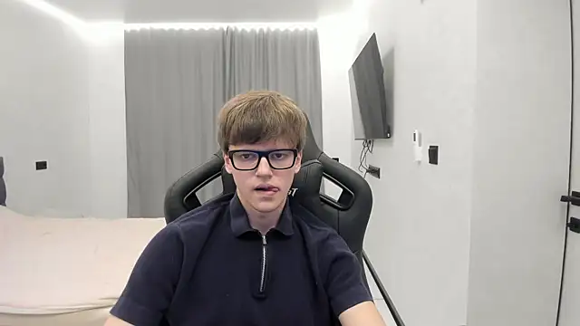 Webkamerová show bonekoambalabu