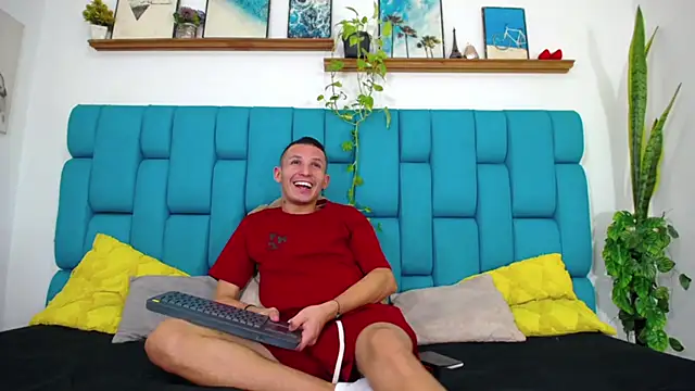 Isak_Buddies Webcam-Show