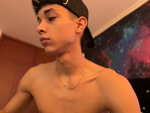 Chat +18 de RoughDiamond_ ao vivo