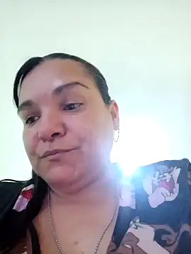 Zuleyka_69 Pertunjukan Webcam