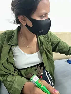 missnaina1 现场XXX聊天
