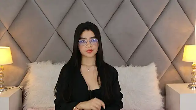 OliviaDiaz 即時 XXX 聊天