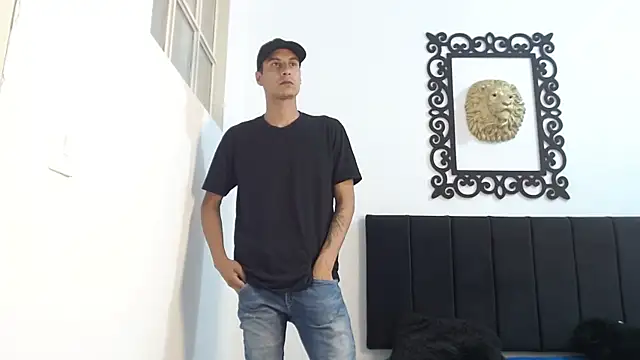 Chat +18 de cameronsilverman ao vivo
