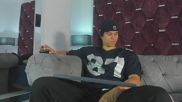 TonyBenedetti Pertunjukan Webcam