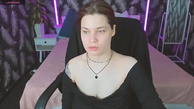Evelyn_Adams Chat XXX live